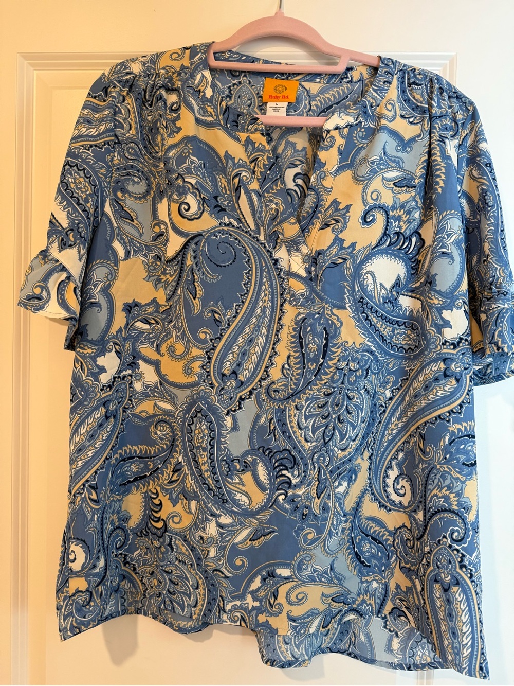 Ruby Rd. Ladies L Blue and Cream Paisley pullover Shirt